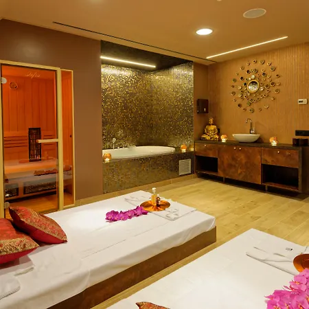 Eurostars Uhotel Hotel 4*