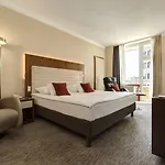 Eurostars Uhotel Szálloda