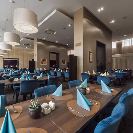 Hotell Eurostars Uhotel