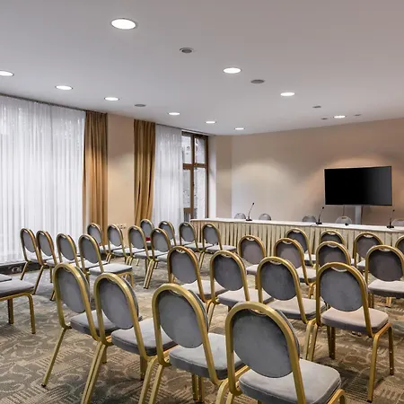 Eurostars Uhotel Szálloda 4*