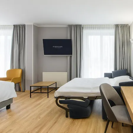 Eurostars Uhotel فندق