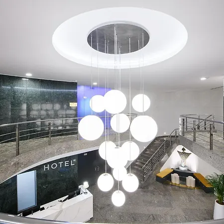 Eurostars Uhotel Otel
