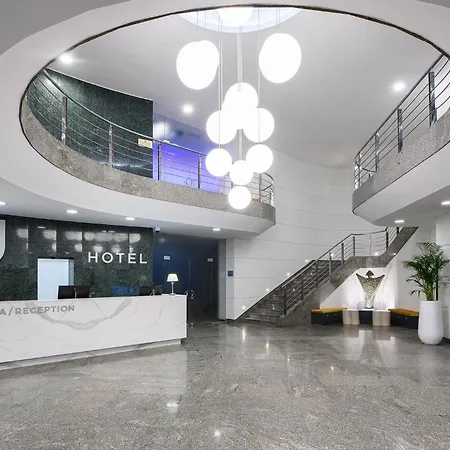 Eurostars Uhotel Otel 4*