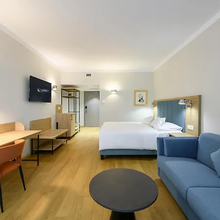 Otel Eurostars Uhotel 4*