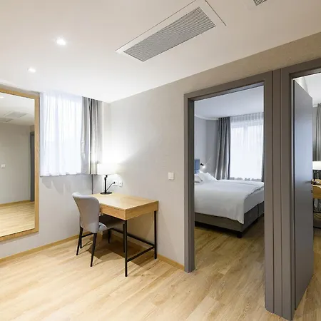 Eurostars Uhotel Otel