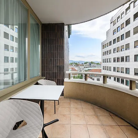 Otel Eurostars Uhotel 4*