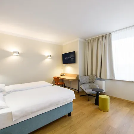 Otel Eurostars Uhotel 4*