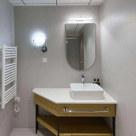 Szálloda Eurostars Uhotel
