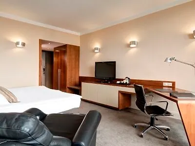 Eurostars Uhotel Otel 4*