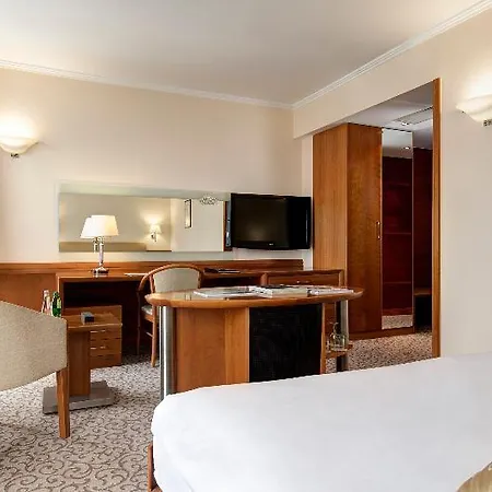 Eurostars Uhotel Otel