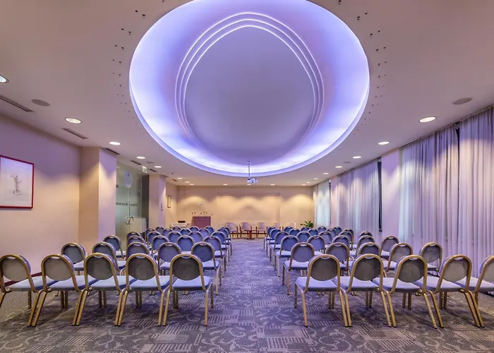 Eurostars Uhotel Otel