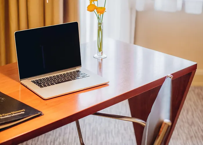 Eurostars Uhotel 4* Ljubljana