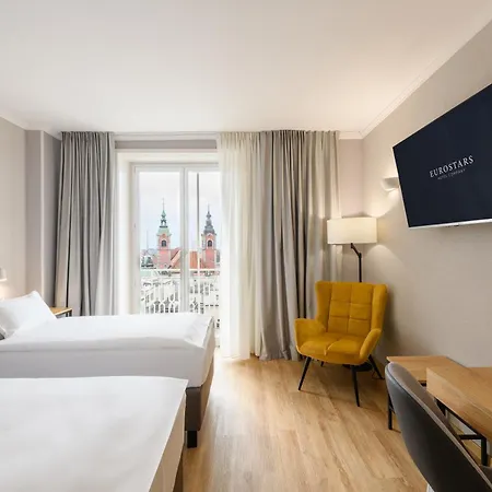Eurostars Uhotel Готель 4*